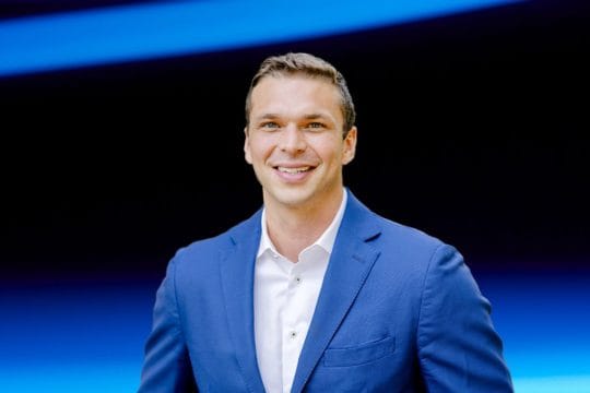 Brain Changes: How Overeating Rewires Metabolic Signals